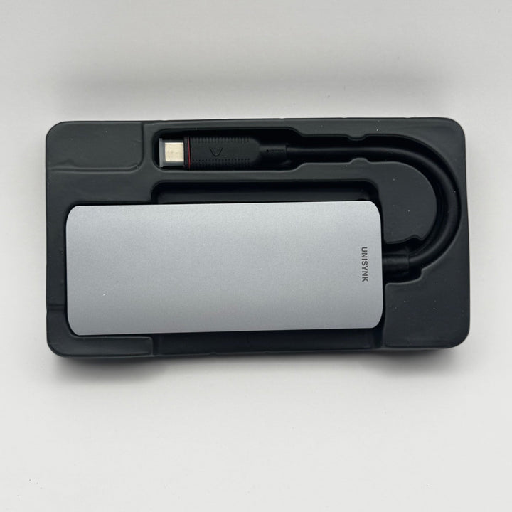 Unisynk 8 - i - 1 USB - C - dockningshub för alla enheter - Homy Secondhand Online