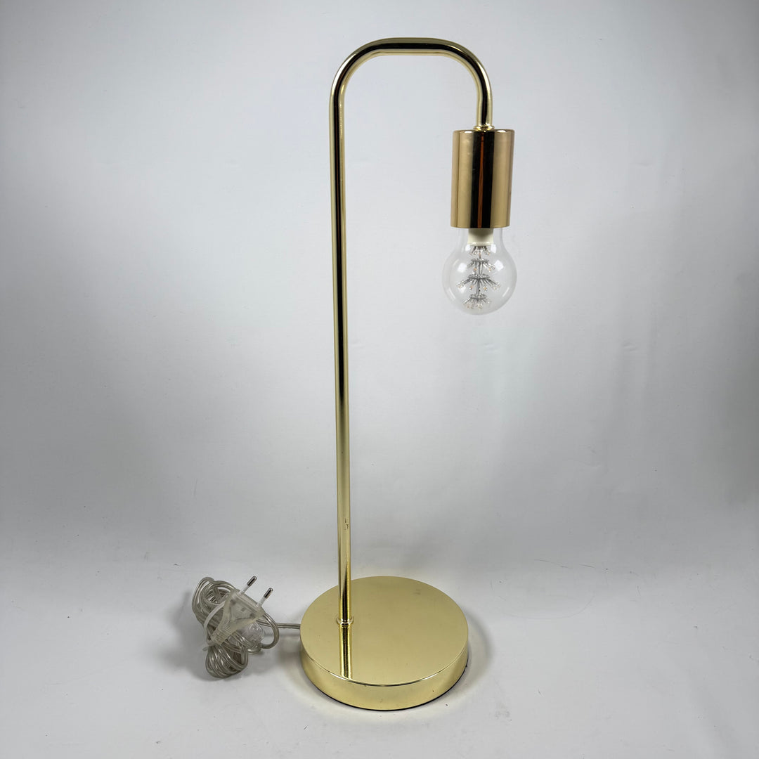 Bordslampa i metall från Mio