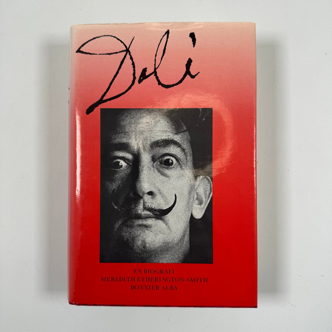 Upptäck Salvador Dalís Surrealistiska Värld: En Biografi - Homy Secondhand Online