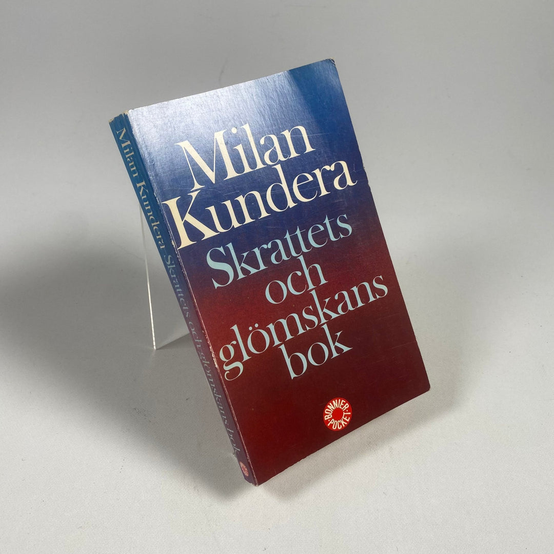 Milan Kunderas Bok om Skratt och Glömska - Homy Secondhand Online