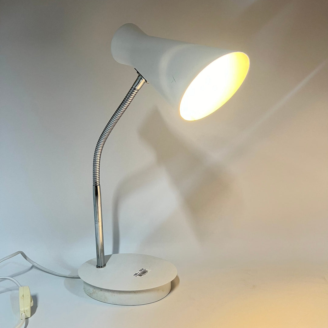 Flexibel Vit Skrivbordslampa i Modernt Design - Homy Secondhand Online