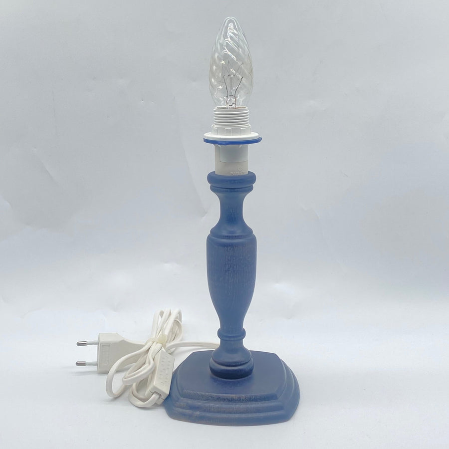 Blå lampa i trä med kristallprisma - Homy Secondhand Online