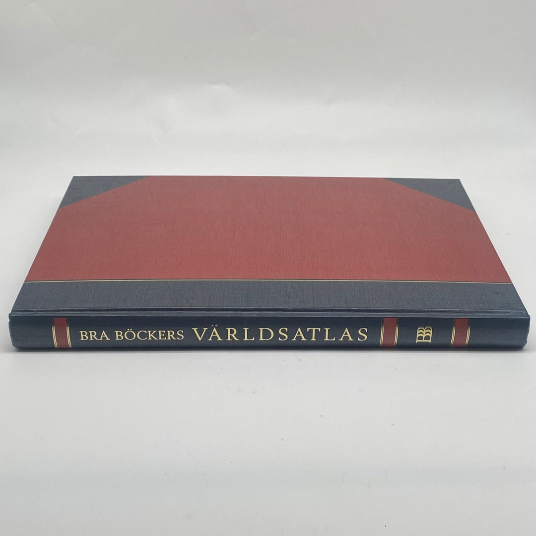 Klassisk Världsatlas från Bra Böckers - Homy Secondhand Online