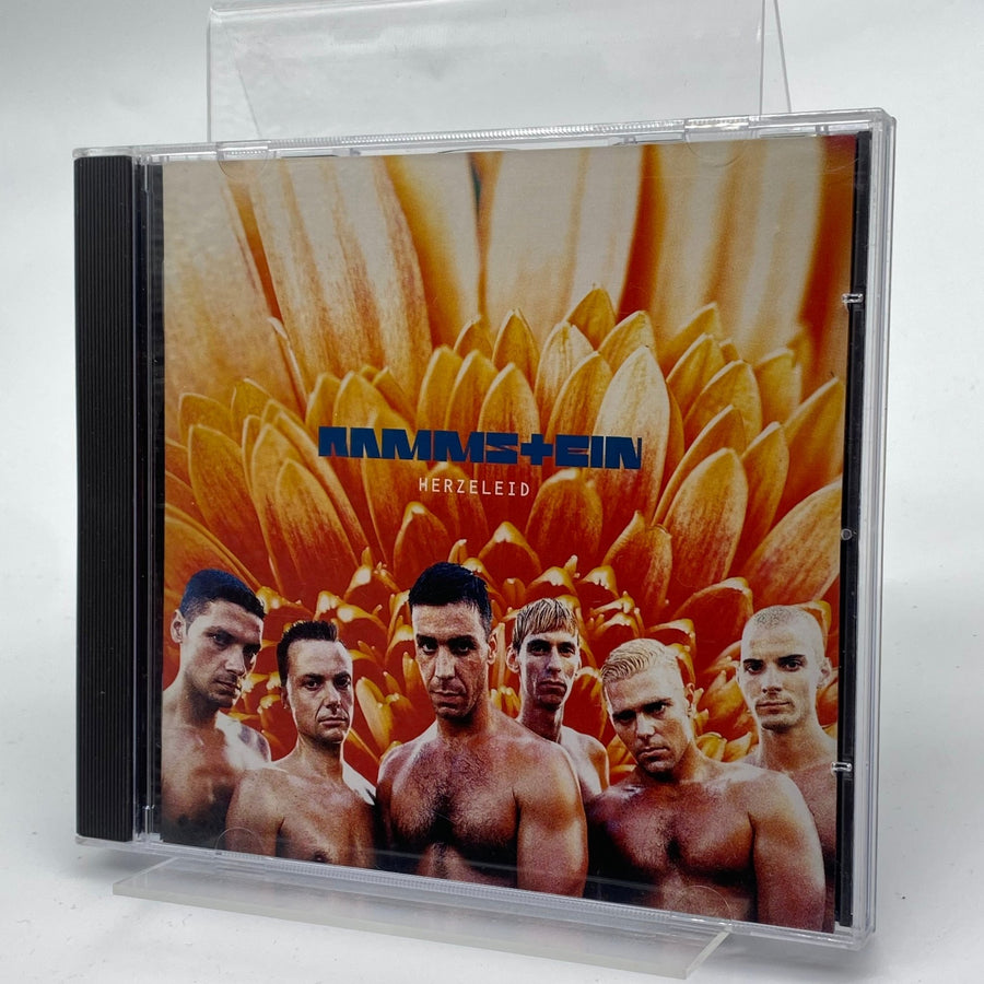 Rammstein "Herzeleid" CD - Ikonisk tysk rockmusik - Homy Secondhand Online