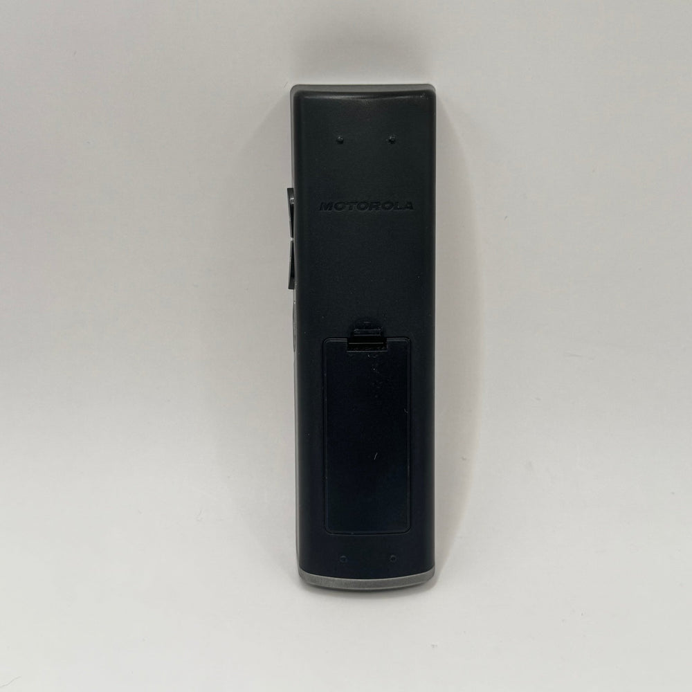 Motorola Universalfjärrkontroll i Silver - Homy Secondhand Online