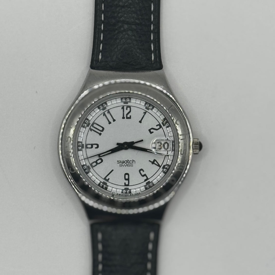 Elegant Swatch-klocka i rostfritt stål