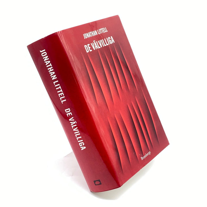 Röd bok "De Välvilliga" av Jonathan Littell - Homy Secondhand Online