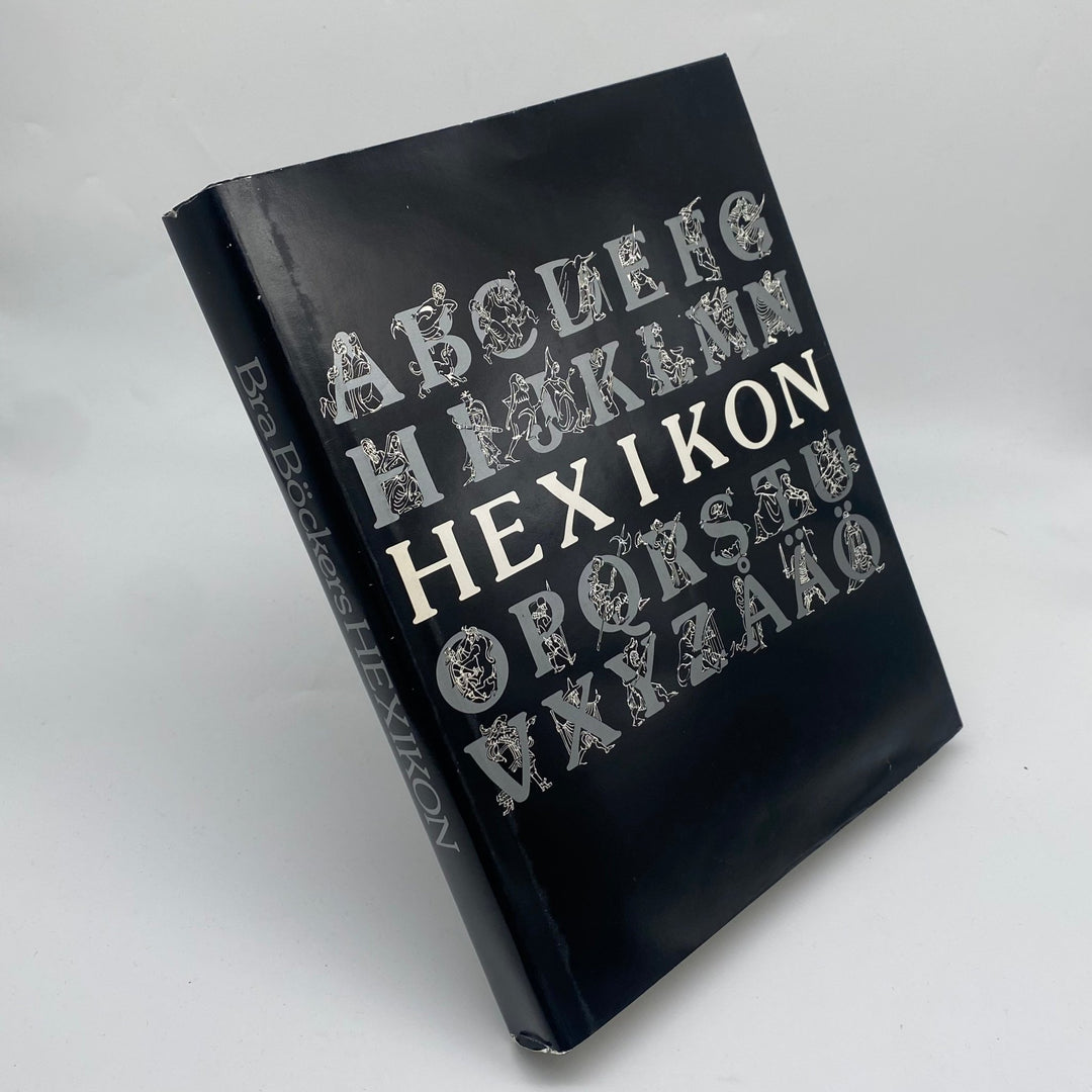 Mystisk "Hexikon" Bok med Symboler och Tecken - Homy Secondhand Online