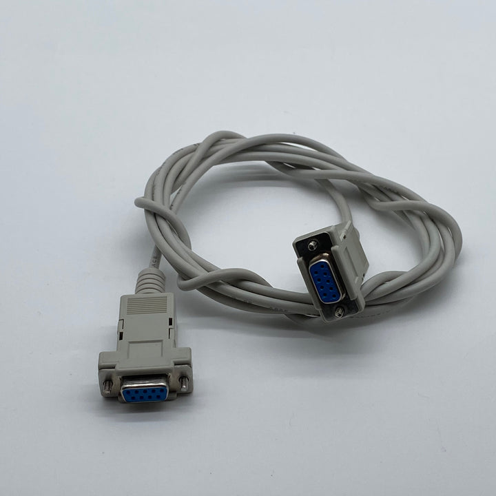 Grå VGA-kabel för datoranslutning