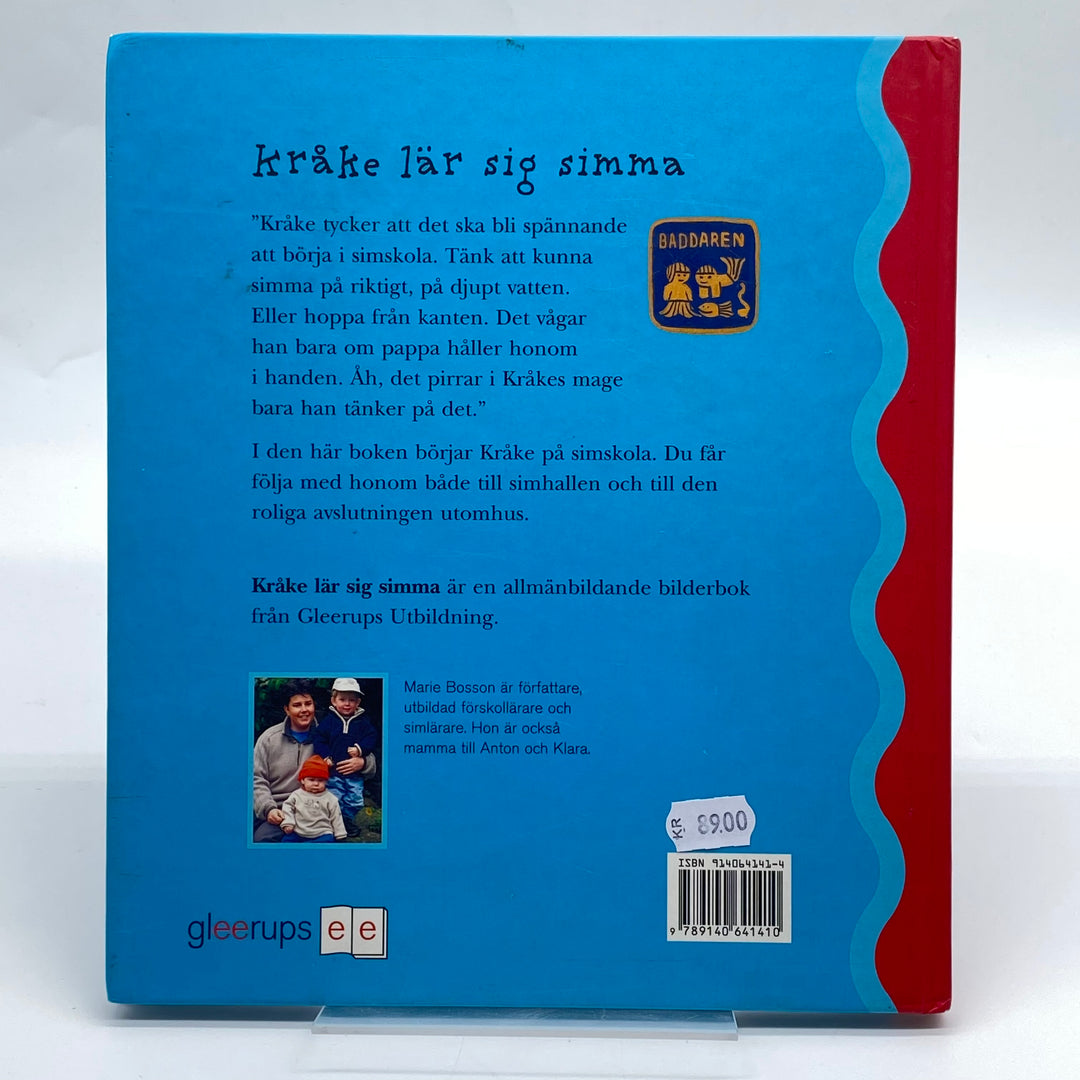 Kråke lär sig simma barnbok från Gleerups