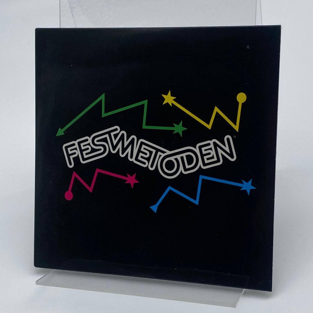 Retro svart plakat med färgglad text Festmetoden - Homy Secondhand Online