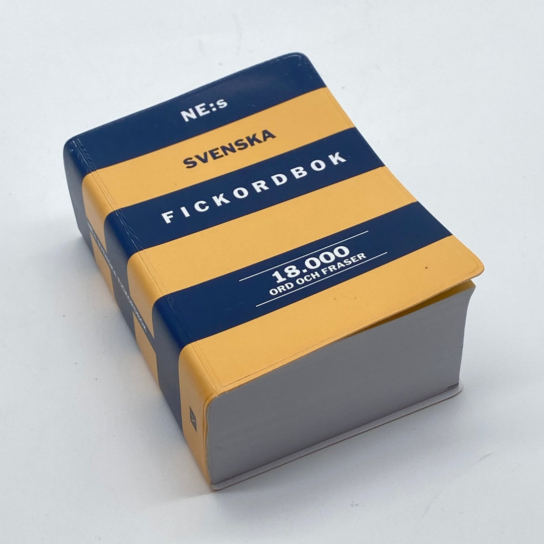 NE:s Svenska Fickordbok med 18000 ord - Homy Secondhand Online