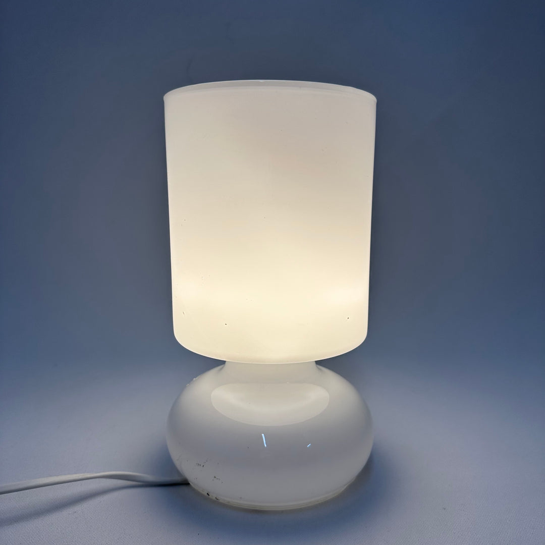 Elegant Vit Bordslampa för Mysig Atmosfär