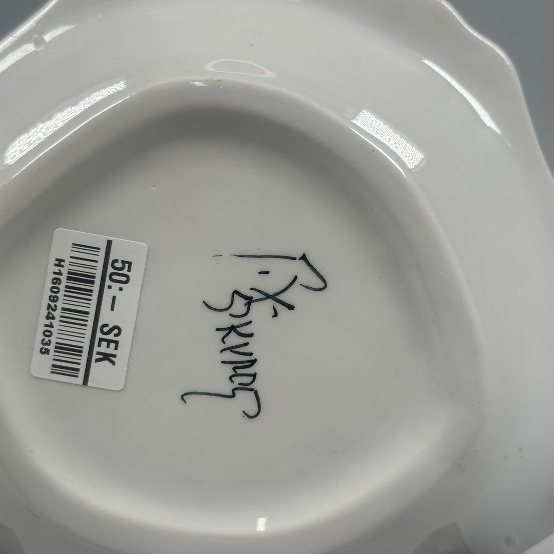 Handmålad Keramik Fisk Fat Med Färgglad Design