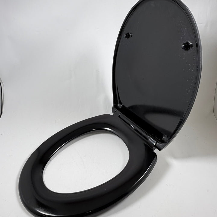 Svart klassisk toalettsits i plast
