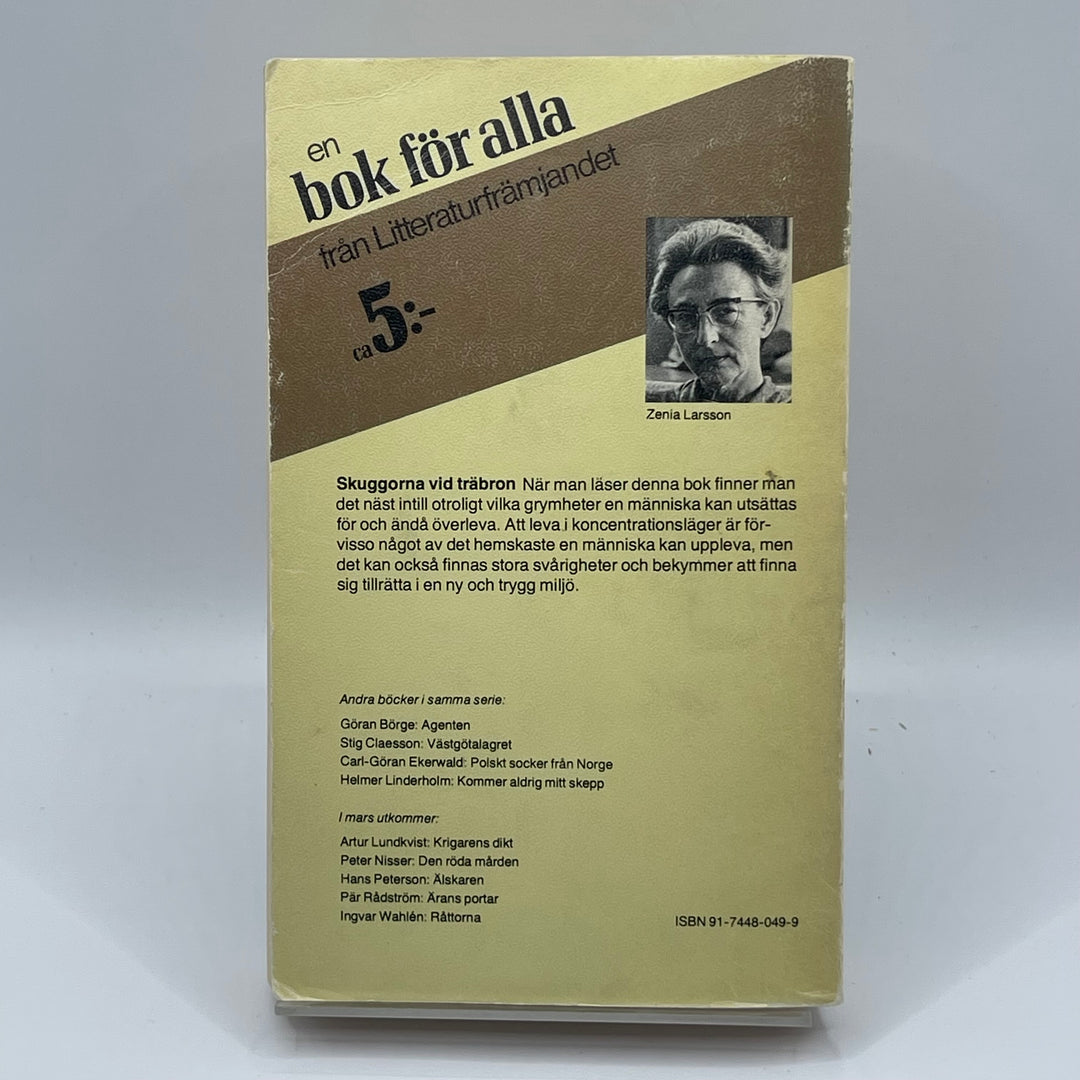Skuggorna vid träbron av Zenia Larsson