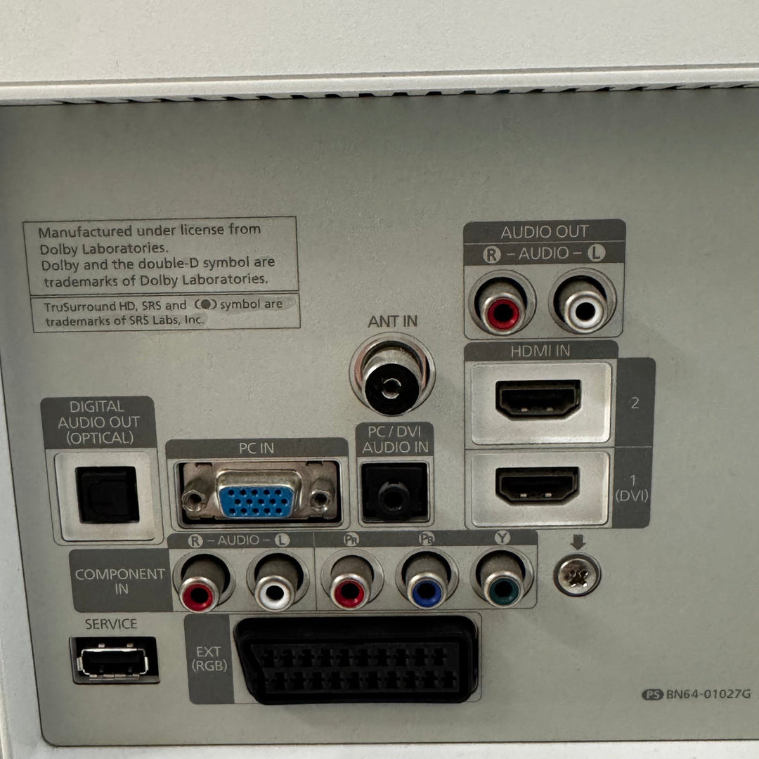 Samsung vit LCD - TV i retrostil - Homy Secondhand Online