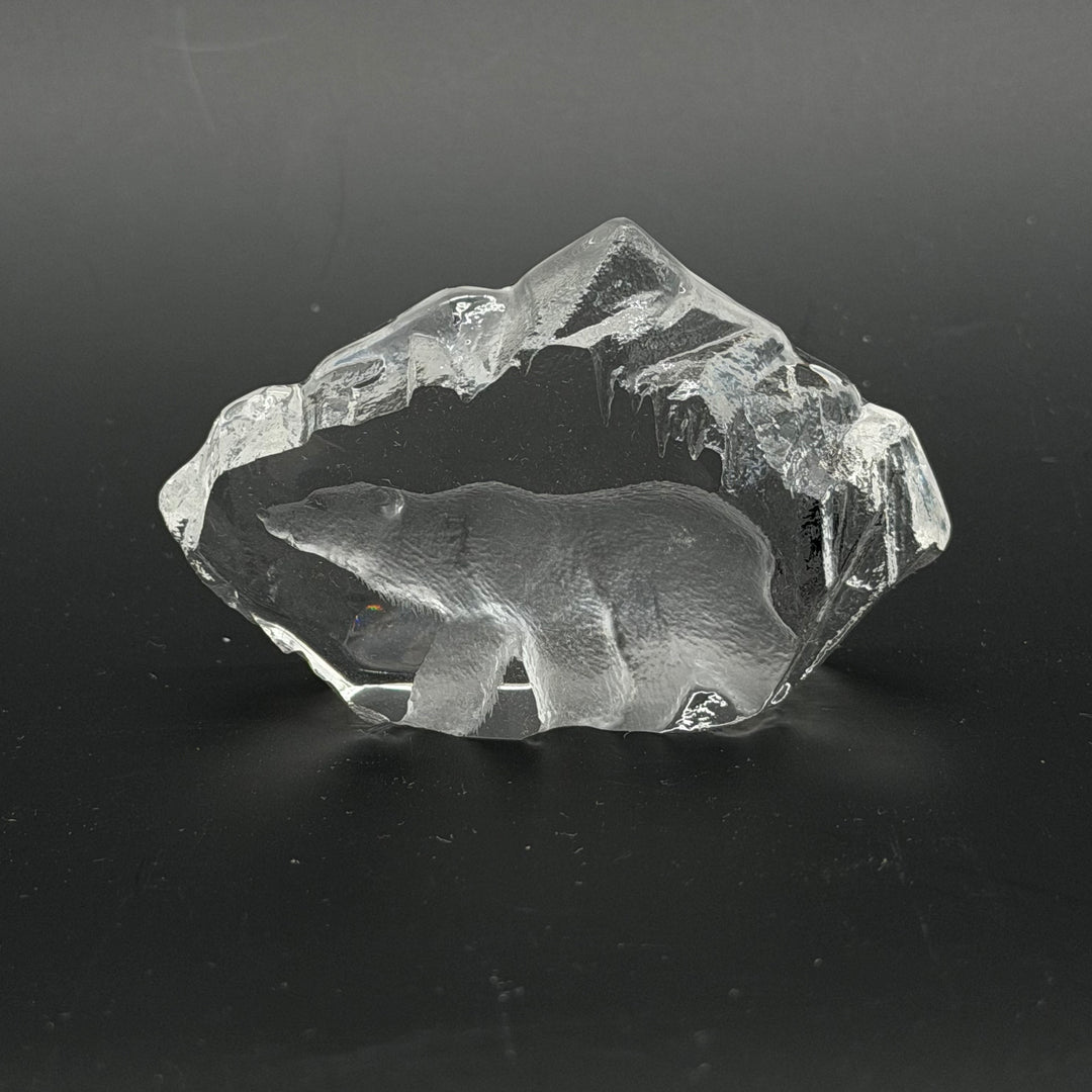 Unik kristallbjörn av Mats Jonasson Målerås