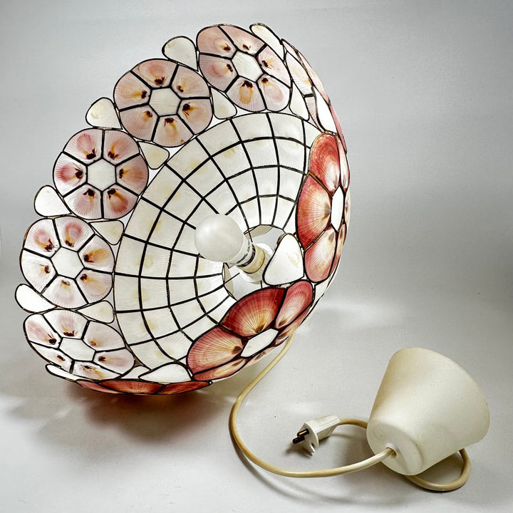 Retro taklampa i glasmosaik, blomdesign - Homy Secondhand Online