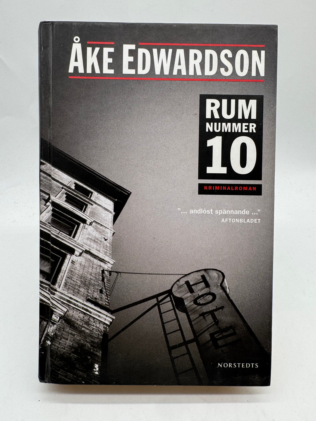 Rum nummer 10 kriminalroman Åke Edwardson pocket
