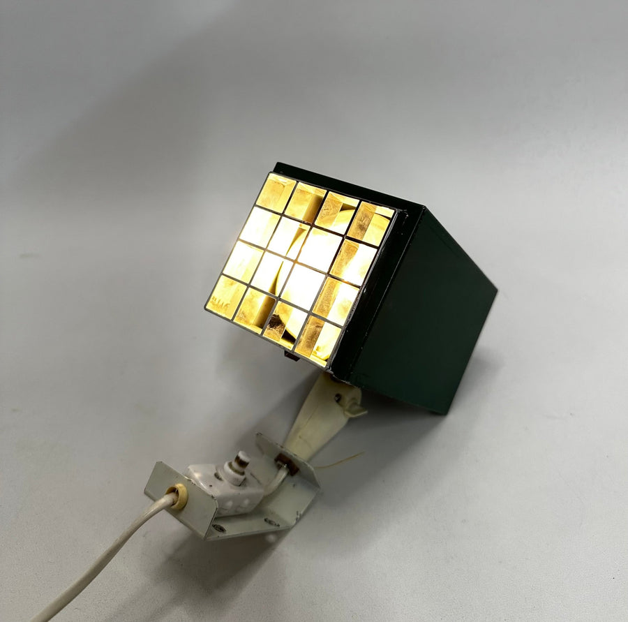 Retro vägglampa med spegeleffekt - Homy Secondhand Online