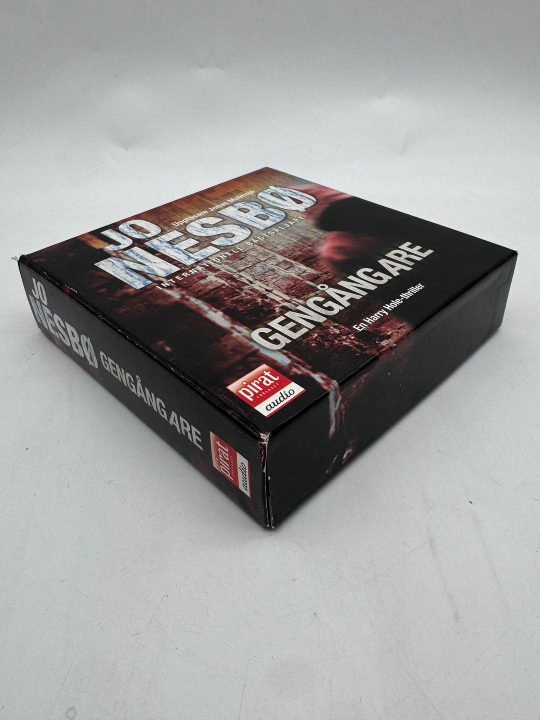 Jo Nesbø Gengångare ljudbok CD box begagnad