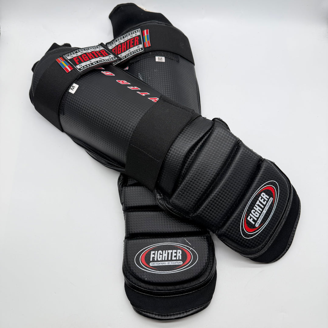 Fighter benskydd för kampsport i gott skick