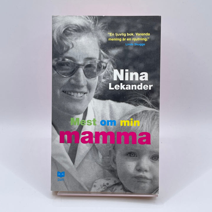 Mest om min mamma biografi i gott skick