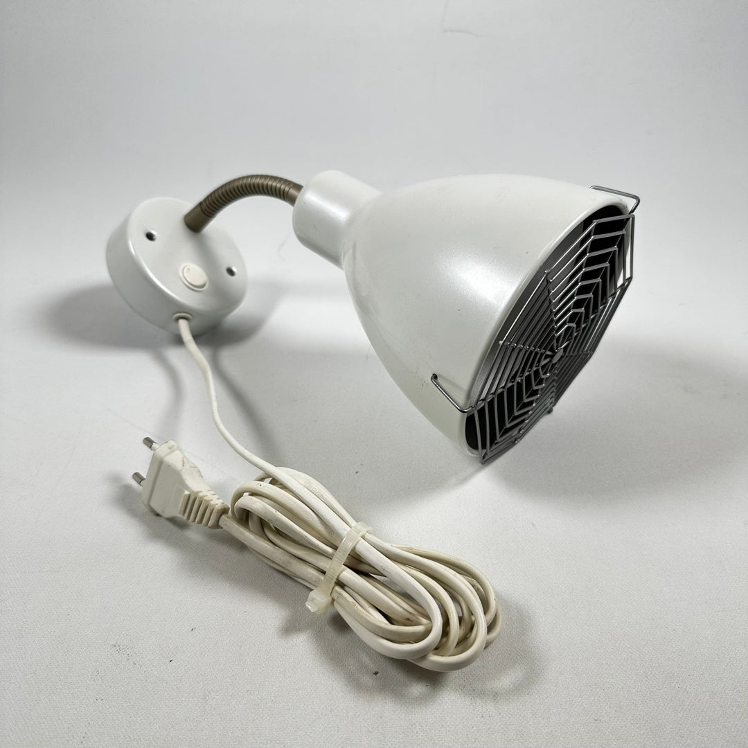 Retro vit lampa med galler - Homy Secondhand Online