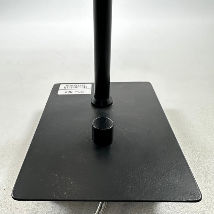 Modern svart lampa i metall - Homy Secondhand Online