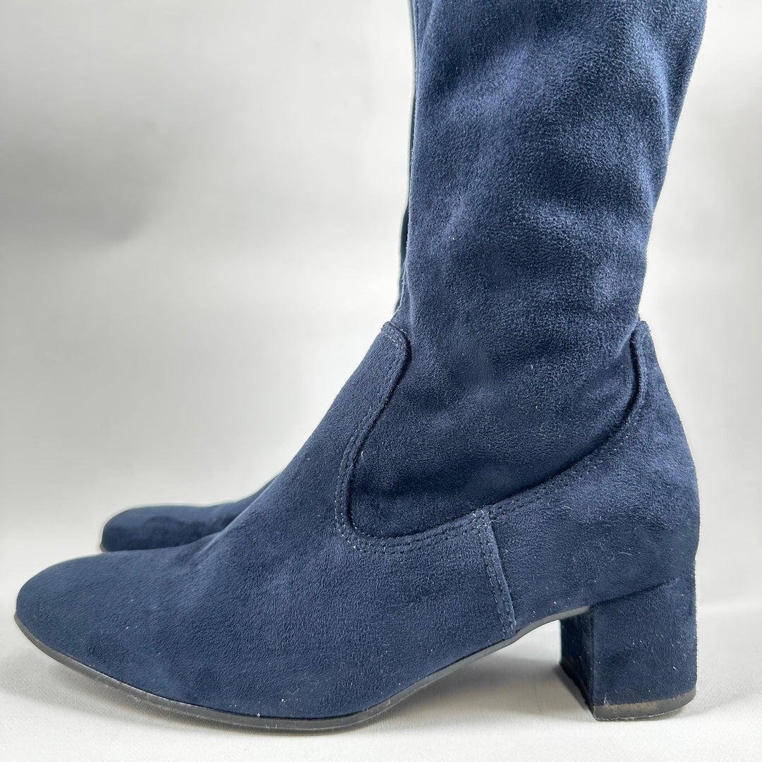 Eleganta marinblå mockastövlar med klack - Homy Secondhand Online