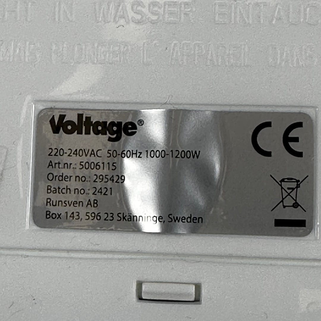 Voltage vit vattenkokare 1L kompakt design
