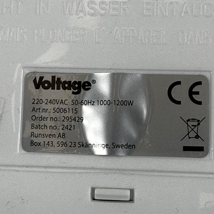 Voltage vit vattenkokare 1L kompakt design