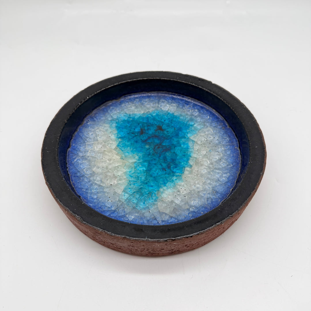 Unik handgjord skål av Naomi i keramik