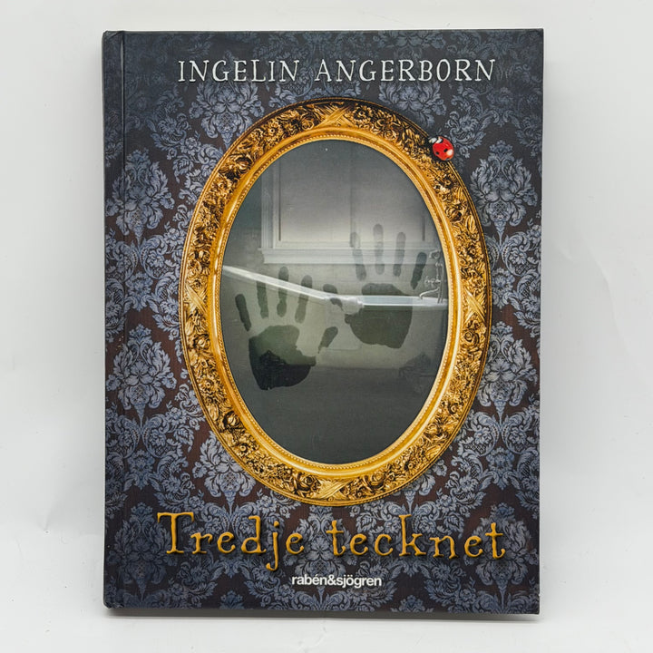 Tredje tecknet ungdomsbok Ingelin Angerborn Rabén