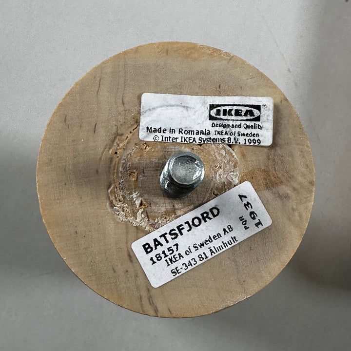IKEA trämöbelben i gott skick