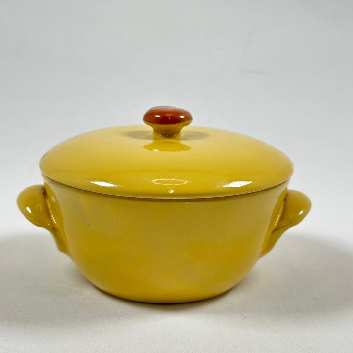 Gulfärgad retro keramikgryta vintage elegans