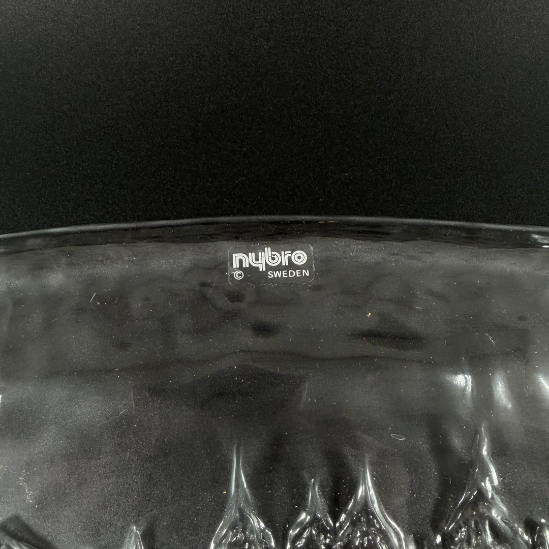 Elegant Laxfat i Glas från Nybro Glasbruk