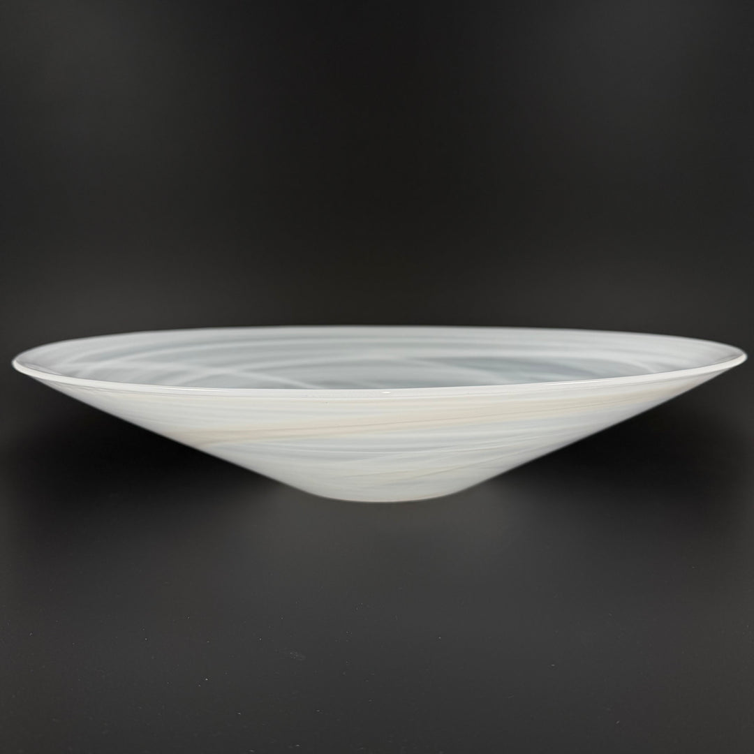 Elegant vit dekorativ tallriken i glas