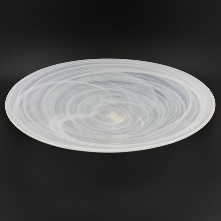 Elegant vit dekorativ tallriken i glas