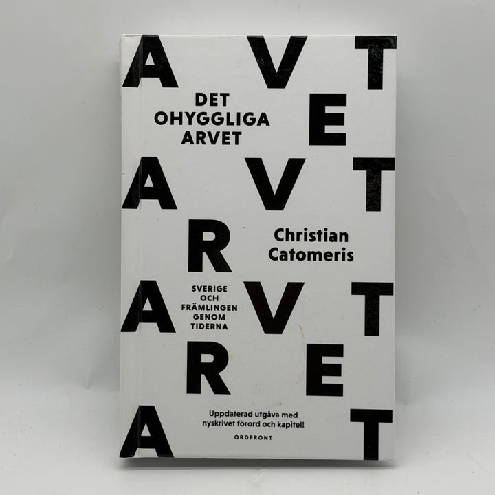 Det ohyggliga arvet bok Ordfront begagnad