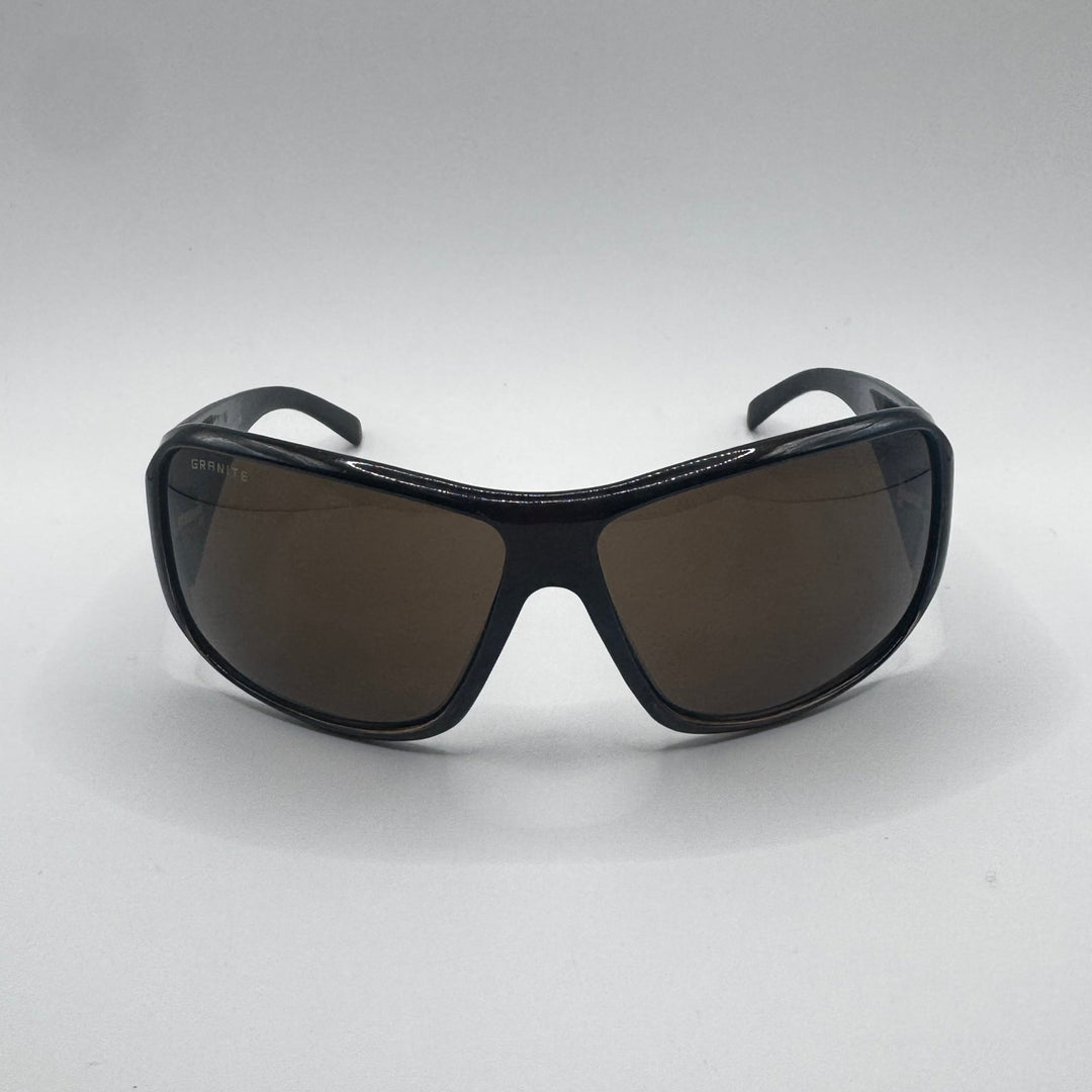 Granite sportiga solglasögon i svart plast - Homy Secondhand Online
