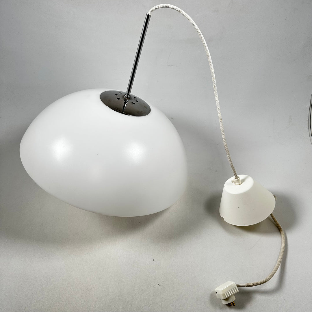 Retro taklampa i glas och metall