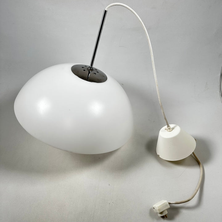 Retro taklampa i glas och metall