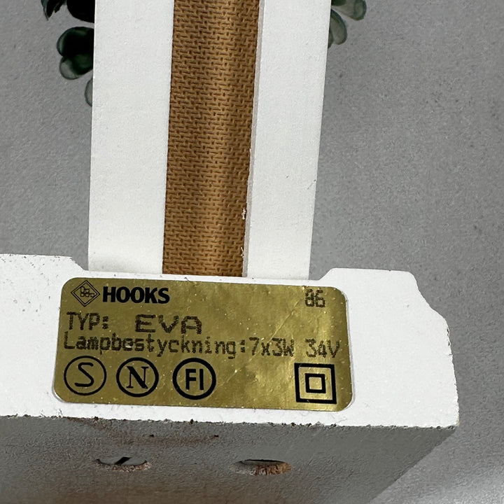 Retro adventsljusstake Hooks Eva i trä