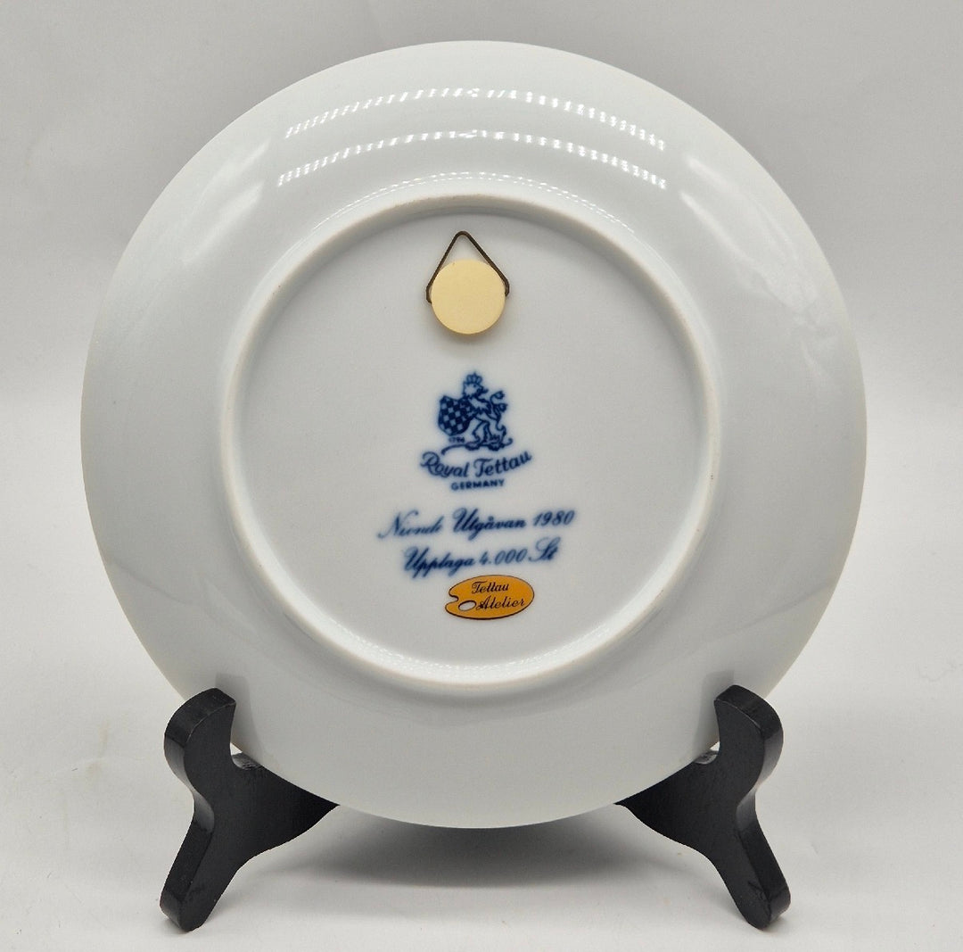 Royal Tettau blåvita retro samlartallrikar porslin