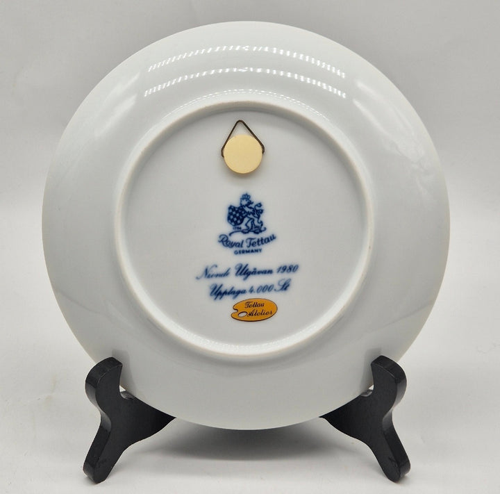 Royal Tettau blåvita retro samlartallrikar porslin