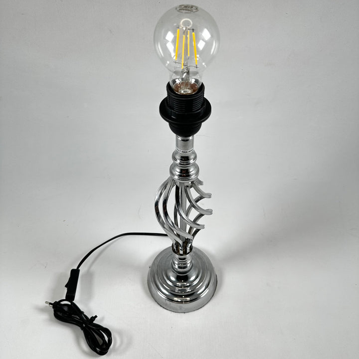 Ellos bordlampa i krom, elegant design