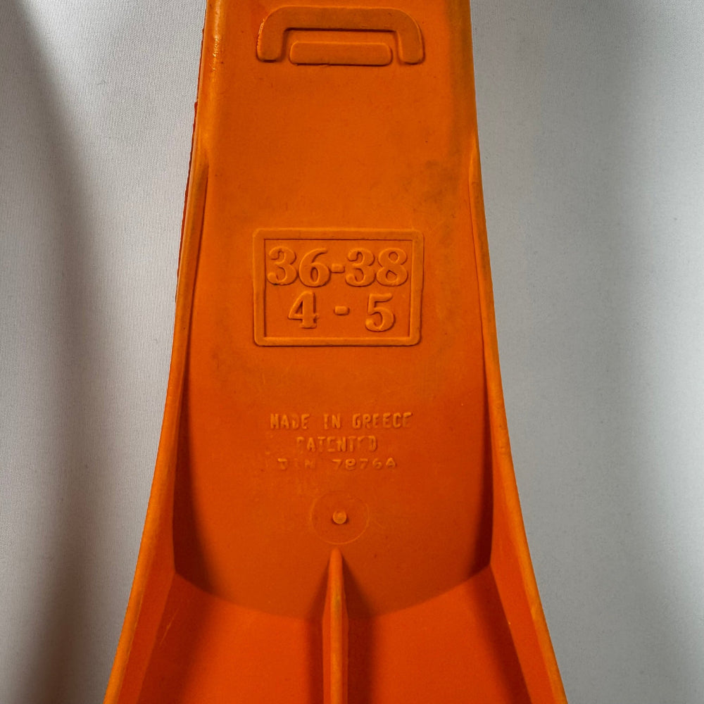 Orange simfötter från Technisub, vintage 36 - 38 - Homy Secondhand Online