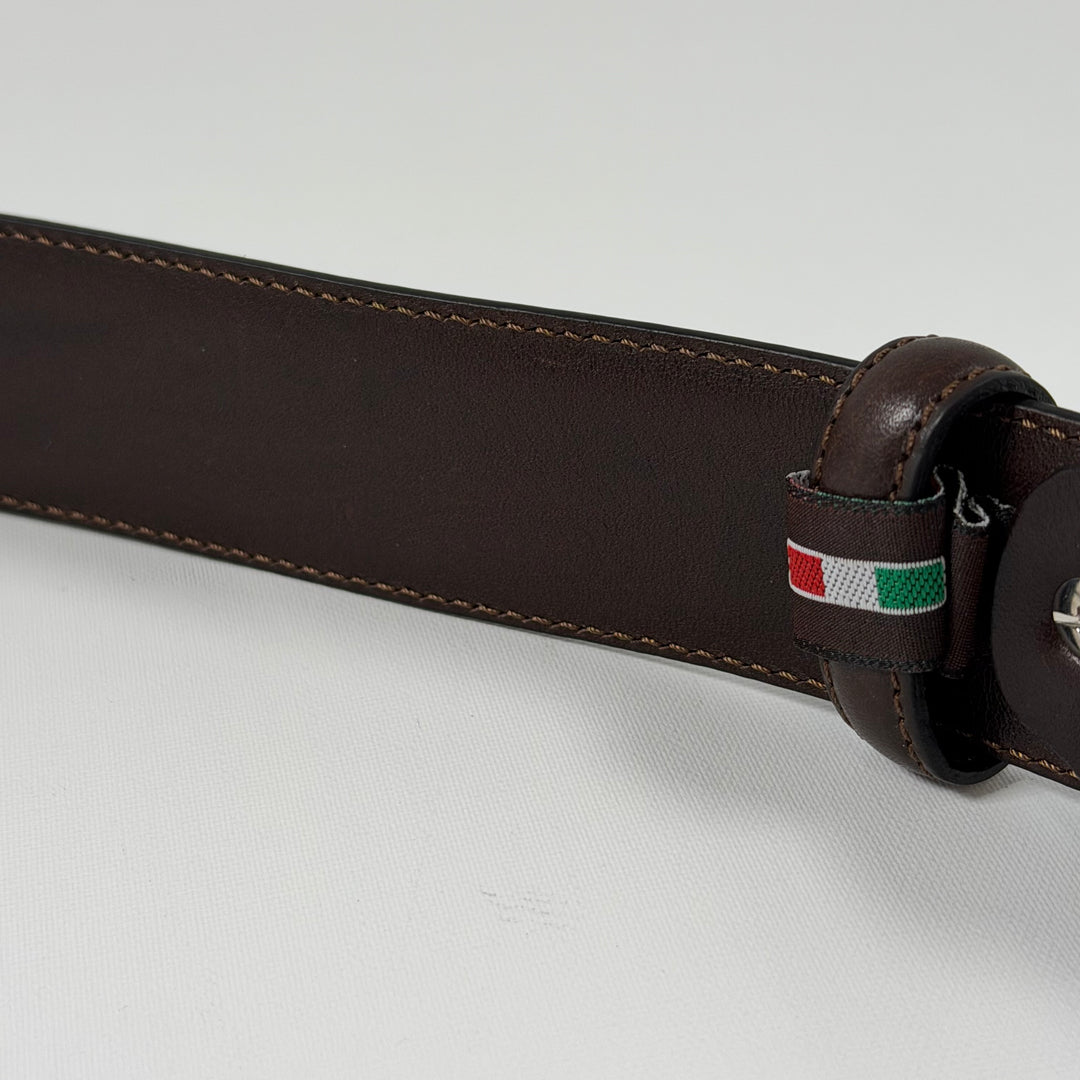 Elegant italienskt läderbälte i mycket gott skick